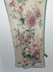 Bufanda de seda floral de diseñador Worthington 11"x52" de largo Japón rosa/púrpura/verde de colección - Imagen 1 de 7