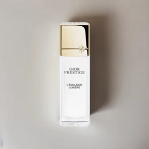Nuevo sin caja $390 Dior Prestige L’Emulsion Lumiere 50 ml|1,7 oz TAMAÑO COMPLETO *¡LEER descripción!! - Imagen 1 de 12