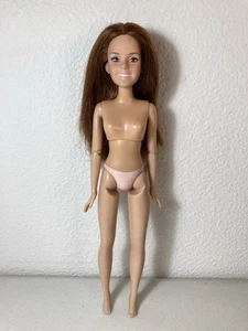 Disney Store - Muñeca Hannah Montana 10” - Morena, codos articulados CORTE DE PELO - Imagen 1 de 10