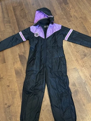 TRAJE DE MOTO DE NIEVE ARCTIC CAT VINTAGE PARA MUJER AISLADO MEDIO  Foto 1 de 4