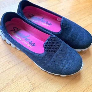 Skechers GO Walk Shoes Memory Foam Slip On Navy Blue Womens 6 Walking - Picture 1 of 10