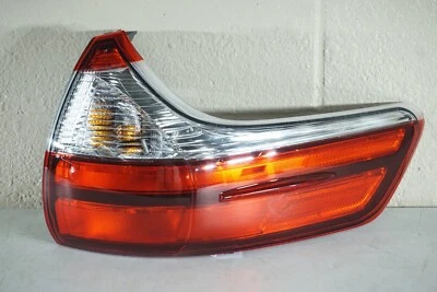 2015-2016-2017-2018-2019 TOYOTA SIENNA RIGHT OUTER TAILLIGHT HALOGEN OEM Foto 1 de 4