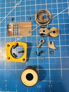 Viking Husqvarna Modell 6030 Nadelplatte, Spulenmontage, Nadelhalter OEM  - Bild 1 von 15