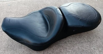 1997-07 Mustang Harley Davidson Road King Seat and Pillion Foto 1 de 4
