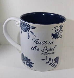 Spectrum Designz "Trust in the Lord Proverbs 3:5" 20 oz. 591 ML mug - Picture 1 of 6