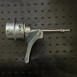 Unterdruckdose Turbolader für VW Seat 1,9 TD AAZ Golf Passat Vento 028145701R - Bild 1 von 4