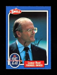 1988 SWELL FOOTBALL HOF LAMAR HUNT #58 CHIEFS ORIGINAL SIGNED AUTOGRAPHED - Foto 1 di 1