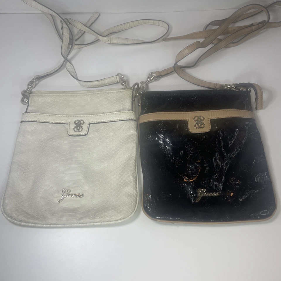 Lote de 2 Carteras GUESS - Bolso Bandolera Bolso Bandolera Estampado Piel Serpiente Blanco y Logo Negro Foto 1 de 4