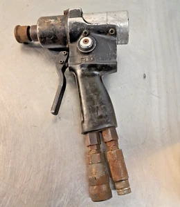 BURNDY HIW716 - Hydraulic Impact Wrench w/ Black Soft Grip - Picture 1 of 6