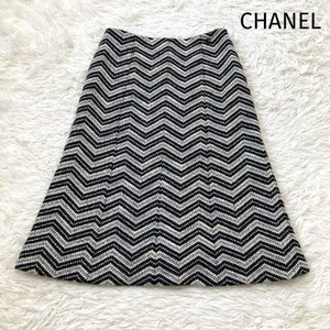 CHANEL Tweed Skirt Coco Mark Geometric Wool Black White Size 38 104986K Authen - Picture 1 of 10