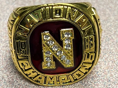 1983 NEBRASKA COMMEMORATIVE CHAMPIONSHIP RING SIZE 11 Cover