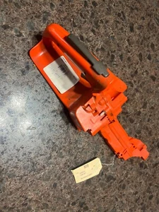 Nos oem Husqvarna chainsaw tank handle 503 86 37-03. 353, 345,350,353,346xp - Bild 1 von 4