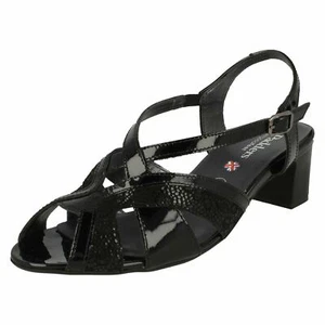 Sandali donna imbottiti con tacco slingback charm - Foto 1 di 10