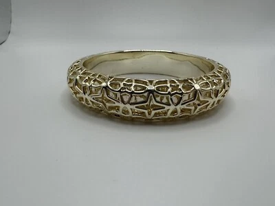 Brazalete Kendra Scott Retirado Oro Filigrana Logo Hagan Foto 1 de 4