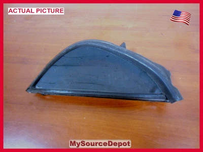 2001,2002,2003, Nissan Máxima, izquierda, ventana de ventilación de puerta trasera, 4 puertas Foto 1 de 4