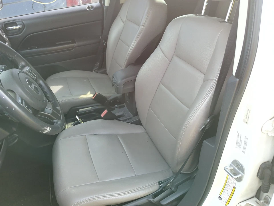 2009-2014 Jeep Compass Driver Front Seat Oem GHL1P - Image 1 of 1