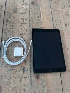 Apple iPad 9.ª generación A2602 MK2K3LL/A 10,2" 64 GB WiFi solo gris espacial usado - Imagen 1 de 4