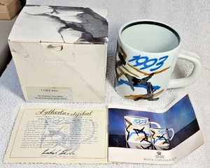 Vintage 1993 Royal Copenhagen Fajance 3" Annual Mug Ivan Weiss Denmark Art MINT - Bild 1 von 15