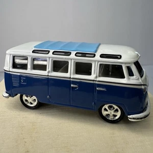 2002 Johnny Lightning 1966 23-Window VW Bus | Volkswagen Series | Release 3 - Picture 1 of 5