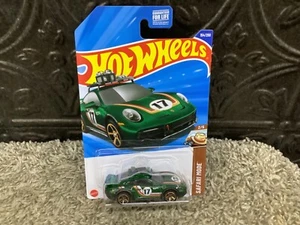 2023 Hot Wheels Porsche 911 Rallye Safari Mode Car 2/5 154/250 - Picture 1 of 5