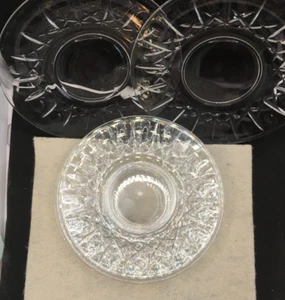 7 VTG CROSS AND OLIVE/EDINBURGH CRYSTAL GLASS DESSERT PLATES - Picture 1 of 6