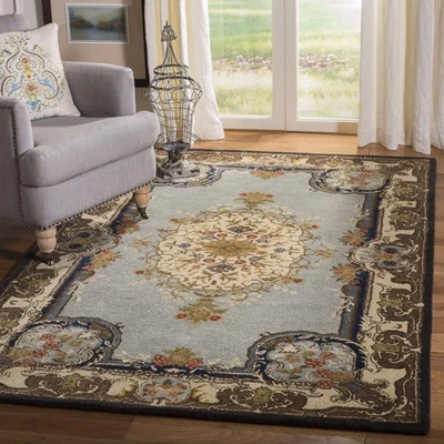 Bergama Collection Accent Rug - 2' x 3', Light Blue & Ivory, Handmade Orienta... Foto 1 de 4