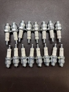 Spark Plug Champion 823 Spark Plug J6C - 16 pack Open Box Unused - Picture 1 of 3