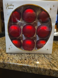  9 piezas 2.6" Brillante Creaciones Vidrio Rojo Satinado Adornos de Navidad Nunca Usados. - Imagen 1 de 2