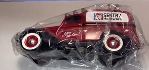 1936 DODGE Panel DELIVERY DIECAST truck, 1:25 Scale, New - Picture 1 of 5
