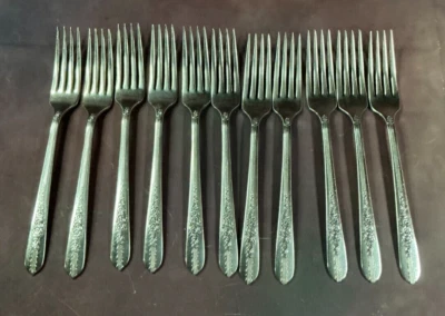 Horquilla Oneida Silver - Nobility Royal Rose (Silverplate 1939) Foto 1 de 2