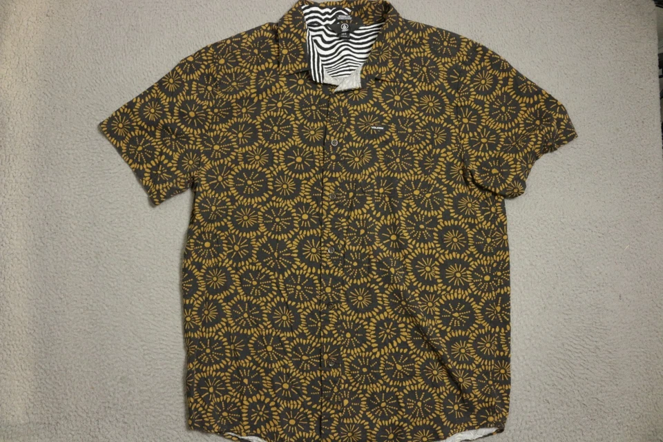 Volcom Stone Button Up Shirt Mens Extra Large Modern Fit All Over Print - Image 1 of 4