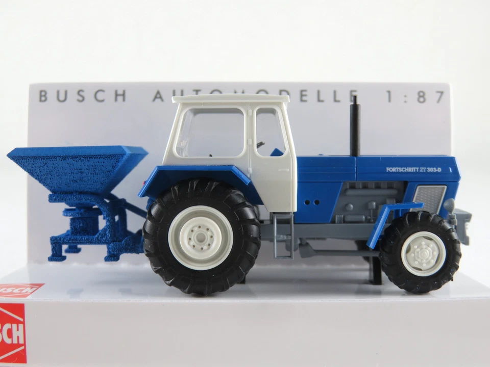 Busch 42858 Traktor Fortschritt ZT 303-D (1967) mit Düngemittelstreuer 1:87/H0 - Bild 1 von 4
