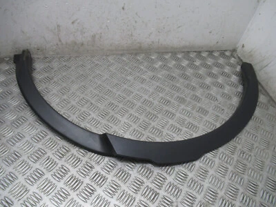 2016 LAND ROVER DISCOVERY TD4 L550 ESTATE REAR RIGHT WHEEL ARCH TRIM REF1001 - Image 1 of 4