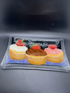 Peggy Karr Fused Glass Cupcake Theme rectangular tray 9.75" x 5.75" Signed ‘13 - Picture 1 of 3
