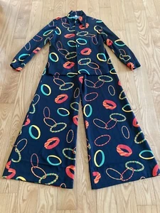 OMG! Vtg 60’s PARADE New York 2 Pc Bangle Bracelet Print Palazzo Pants Suit! S - Picture 1 of 10
