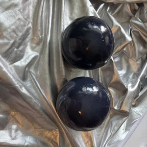 Bolas decorativas azul marino para decoración de mesa - Juego de 2 - Imagen 1 de 4