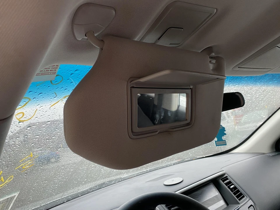 Used Left Sun Visor fits: 2016 Nissan Pathfinder w/o illumination Left Grade A Foto 1 de 4