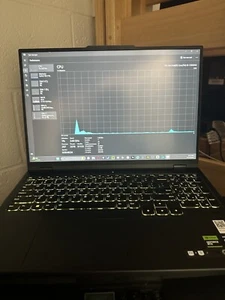 Lenovo Legion 5i Pro (RTX 4070) - Picture 1 of 3