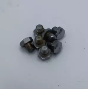 Set 7 Dadi Cromati per Borchie Ruote Renault Dauphine, Floride, 4CV - Picture 1 of 3
