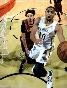 Eric Gordon New Orleans Pelicans Signed 8x10 Photo LOM COA (PH3163) - Picture 1 of 2