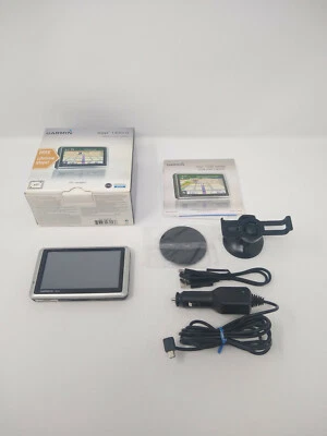 Garmin nuvi 1300LM Automotive Mountable - Image 1 of 4