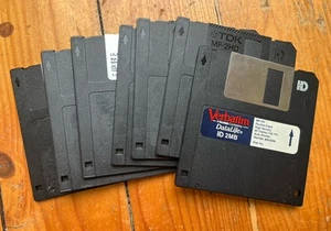 SINGLE FLOPPY DISKS, 3.5 Inch 1.44 MB Black, set of 7 VGC - Afbeelding 1 van 5