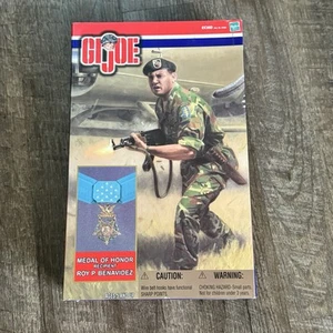 GI Joe Roy P. Benavidez, Medal of Honor Recipient Classic Collection Hasbro 2001 - Bild 1 von 4