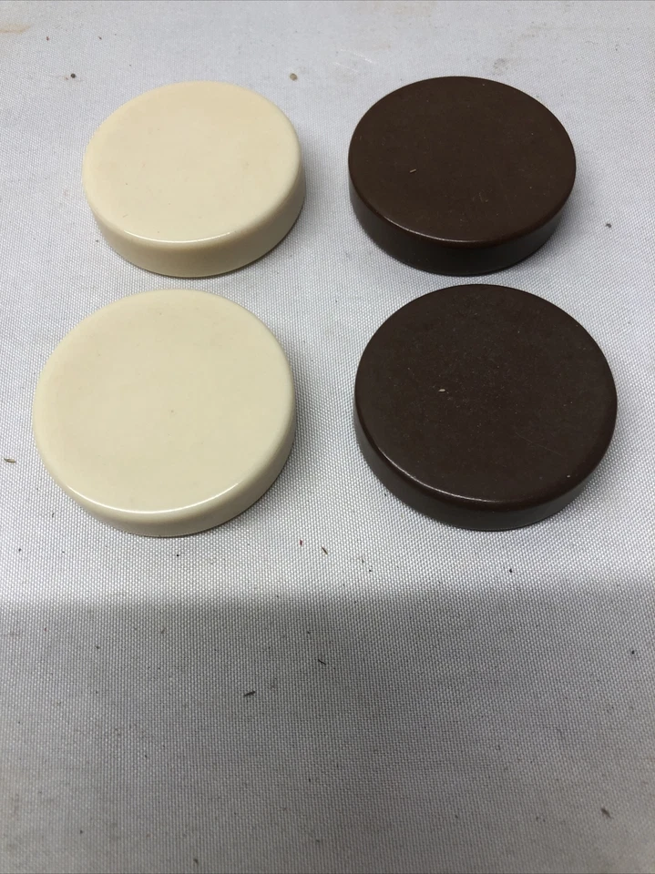 Fichas de repuesto vintage Skor-Mor Backgammon 1-3/8 pulgadas 2 marrón 2 crema Foto 1 de 1