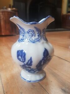 Vintage Ironstone Staffordshire Blue And White Vase 5.5in High
