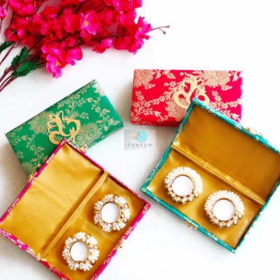 Caja de boda india con candelabro Kundan Navidad inauguración de casa favor devolución regalo Foto 1 de 2