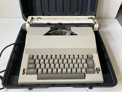 Máquina de escribir eléctrica portátil Sears SR 2000 Series Corrección Estuche rígido Piezas Foto 1 de 4