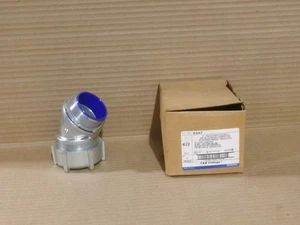 New Thomas & Betts 5347 2" 45* Liquid Tight Flexible Metal Conduit Connector AK - Picture 1 of 4