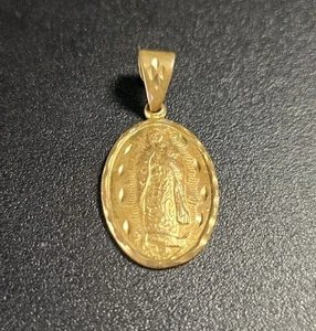 Colgante Madre María de latón vintage de mediados de siglo - Imagen 1 de 6