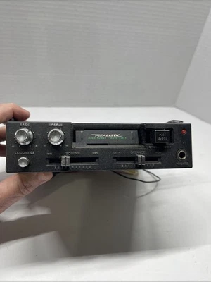 Cassette estéreo de expulsión automática realista con funciones completas para autos clásicos y antiguos Foto 1 de 4